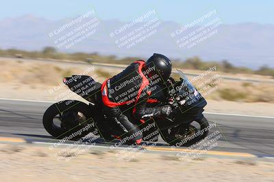 media/Jan-18-2024-Racers Edge (Thu) [[008952c709]]/B Group/Session 2 (Turn 15 Inside)/